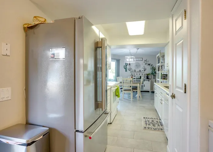 Steps To Golf! Extended Sun West Getaway Holiday home