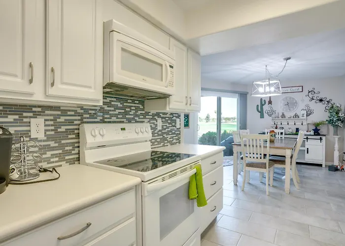 Steps To Golf! Extended Sun West Getaway * Sun City West